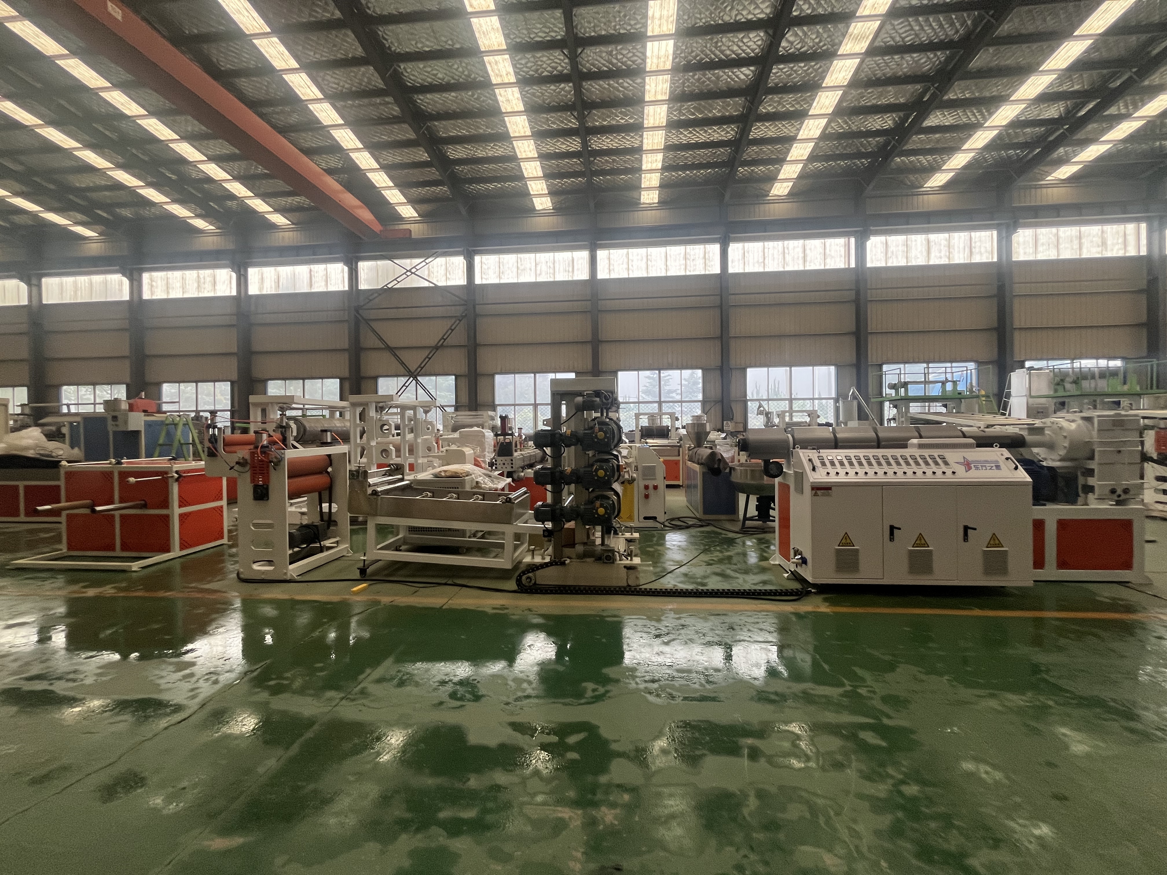 Каковы характеристики мягких дверных штор из ТПУ?