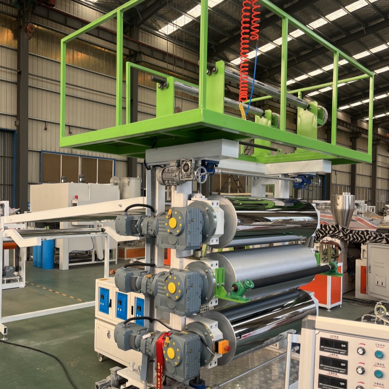 Знакомство с водонепроницаемым валковым экструдером SBS